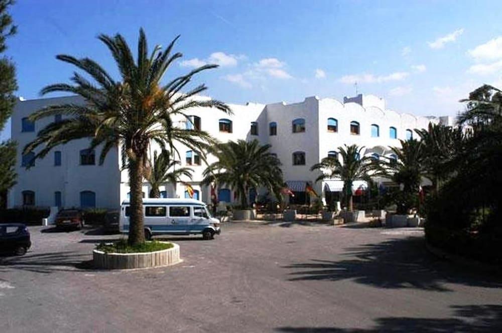 Hotel Azzolini Villagrazia Di Carini Buitenkant foto