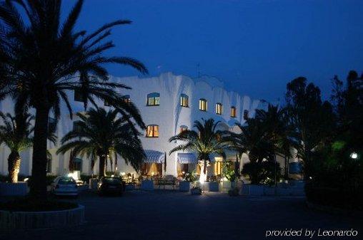 Hotel Azzolini Villagrazia Di Carini Buitenkant foto